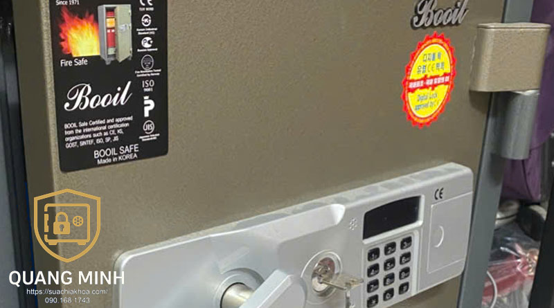 Kiểm tra bàn phím két sắt điện tử khi không nhận mã tại TP.HCM – hình minh họa kiểm tra an toàn, không bao gồm thao tác mở két