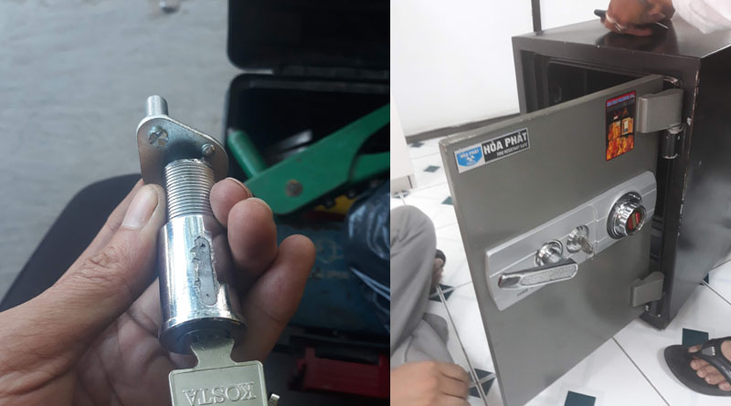 Tay cầm ổ khóa trụ két sắt tháo rời có chìa cắm sẵn, bên cạnh là két Hòa Phát mở cửa