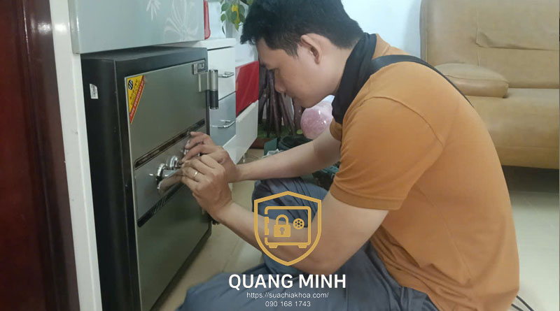 Dịch vụ sửa két sắt Bình Tân mở két không mở được bằng kỹ thuật mở mềm không phá két